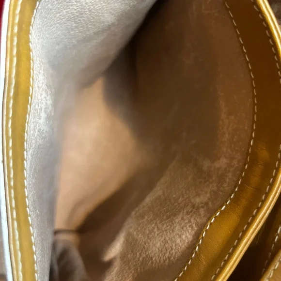 Vintage Gucci Crossbody with Entrupy COA - Picture 11 of 15